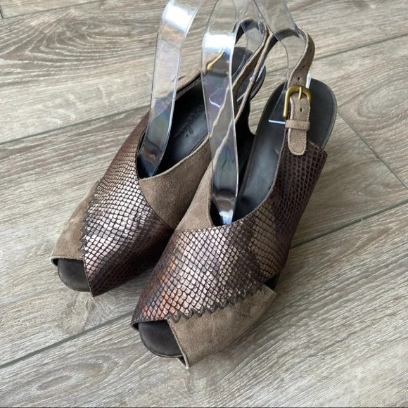 Henry Beguelin Snakeskin Embossed Leather Peep  Toe Wood Heel Platform Sandals - Picture 1 of 14